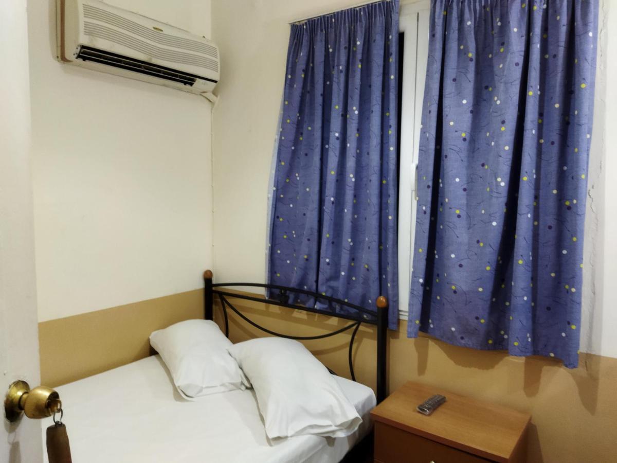 San Remo Hostel Athena Bagian luar foto