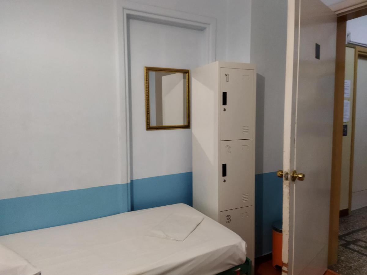San Remo Hostel Athena Bagian luar foto